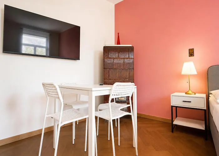 Lovely 1br Apt. Near Akh Hospital Apartmán